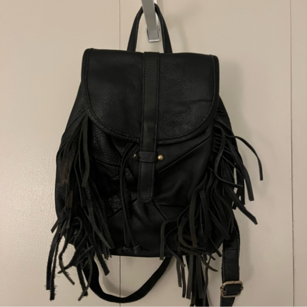 LF THE STORE BLACK FRINGE LEATHER BACKPACK
